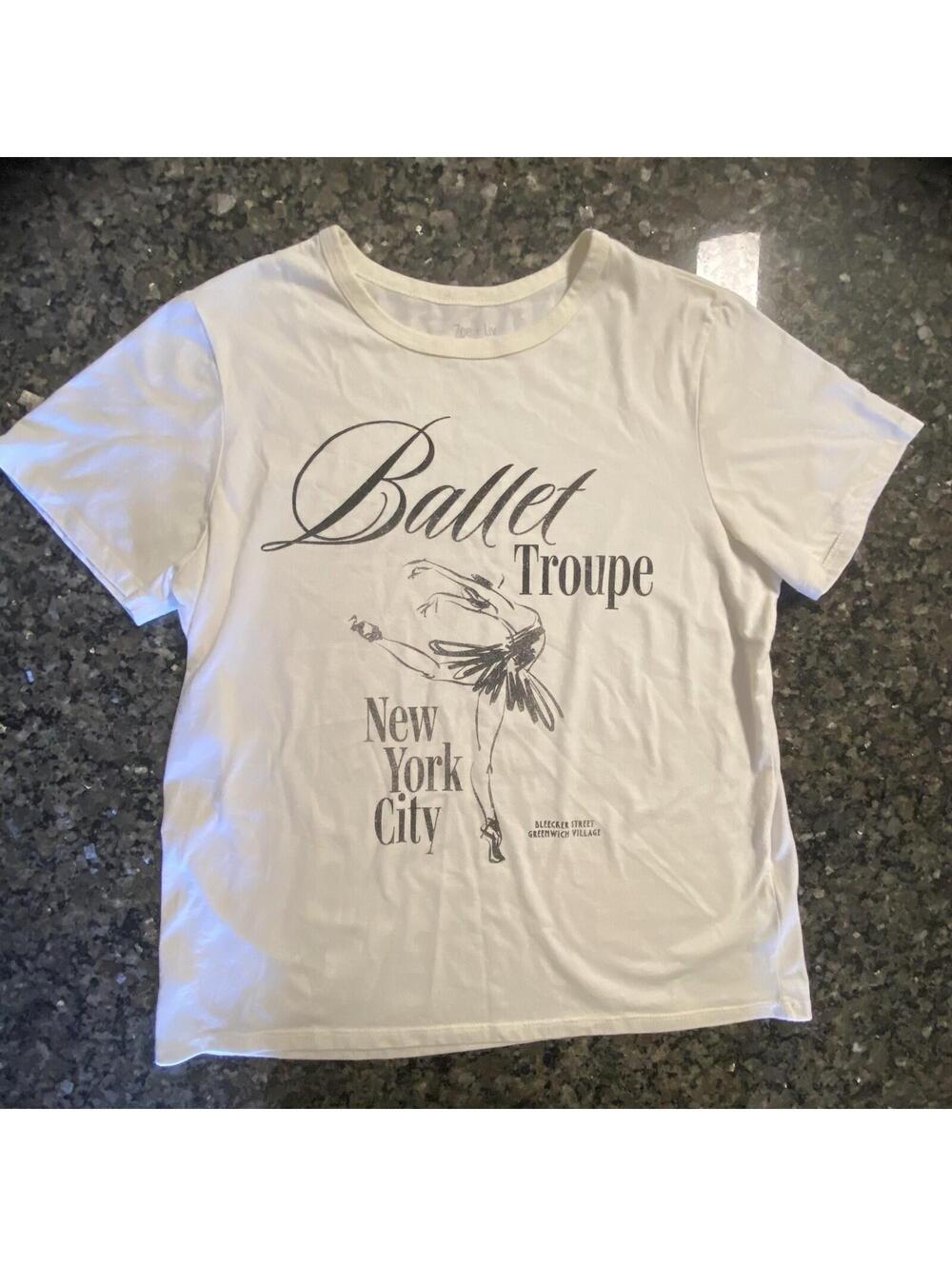 Zoe + Liv Women's White Ballet Troupe Graphic Print Crew Neck T-Shirt L